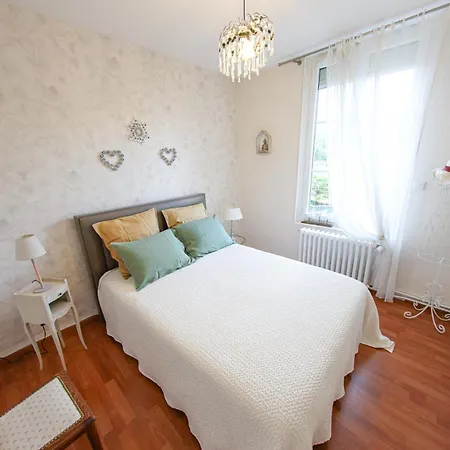 Bed & Breakfast La Maison Aux Hirondelles