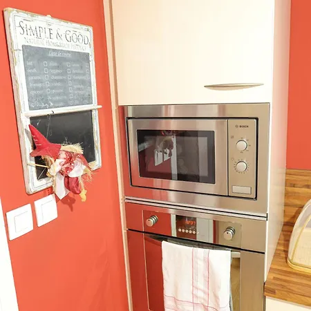 La Maison Aux Hirondelles 3*